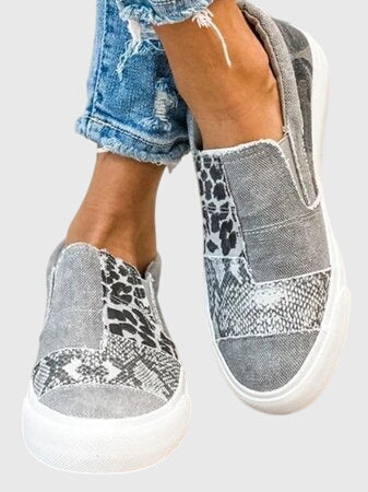 48099427516671